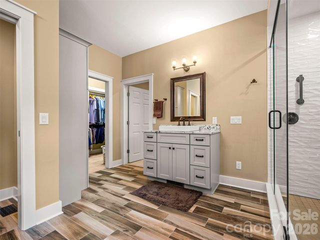 16 LaCoste Drive, Hendersonville, NC 28739