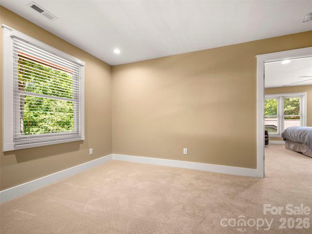 16 LaCoste Drive, Hendersonville, NC 28739