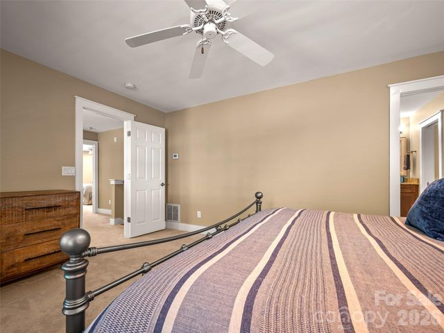 16 LaCoste Drive, Hendersonville, NC 28739
