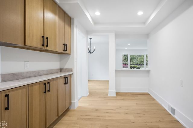 18870 Beverly Road, Beverly Hills, MI 48025