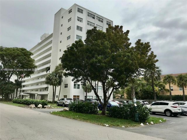 2555 NE 11th St 605, Fort Lauderdale, FL 33304