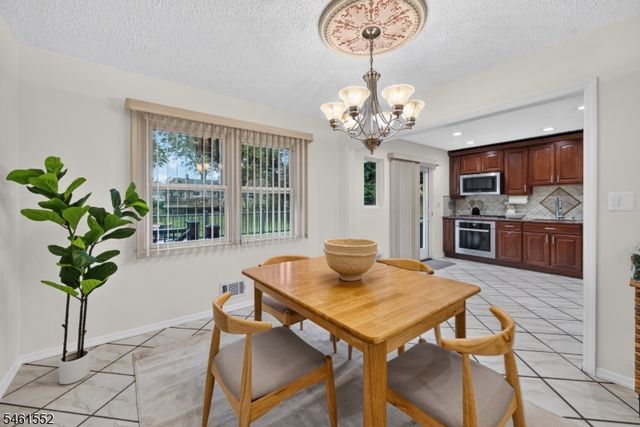 25 Normandy Dr, Wayne Twp., NJ 07470