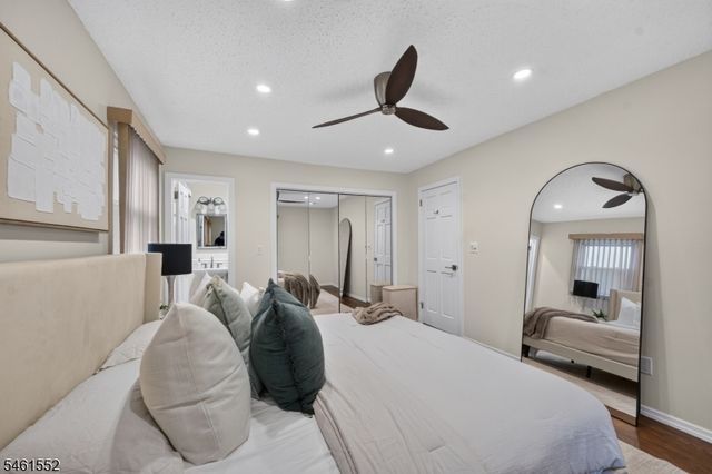 25 Normandy Dr, Wayne Twp., NJ 07470