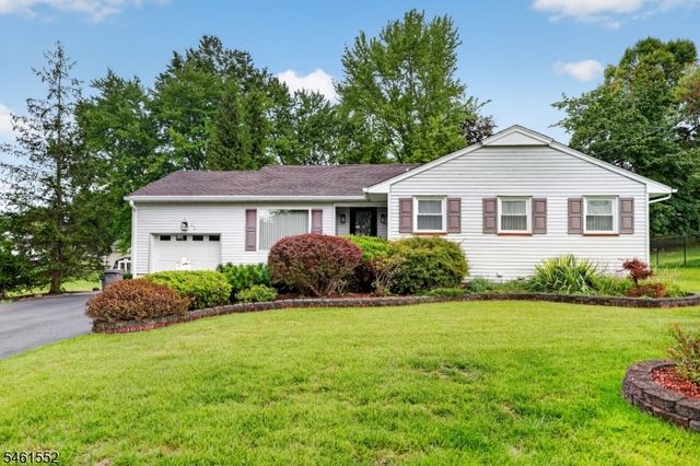 25 Normandy Dr, Wayne Twp., NJ 07470