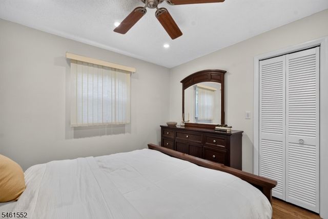 25 Normandy Dr, Wayne Twp., NJ 07470