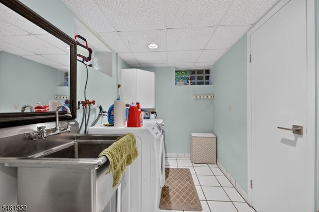 25 Normandy Dr, Wayne Twp., NJ 07470