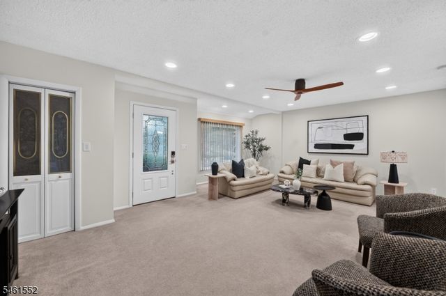 25 Normandy Dr, Wayne Twp., NJ 07470