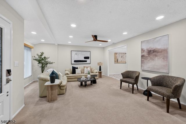 25 Normandy Dr, Wayne Twp., NJ 07470