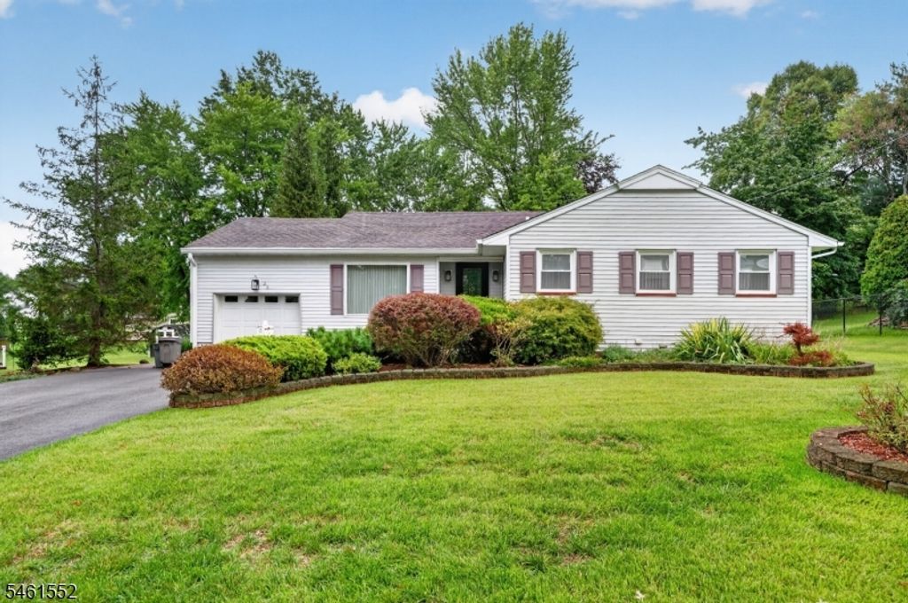 25 Normandy Dr, Wayne Twp., NJ 07470