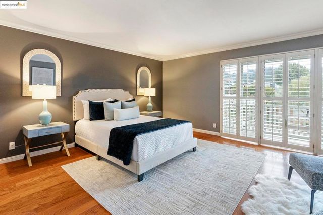 8071 Phaeton, Oakland, CA 94605