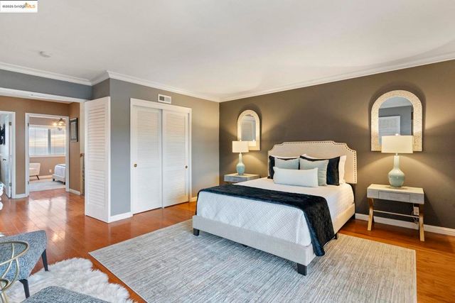 8071 Phaeton, Oakland, CA 94605