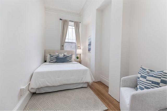 230 Commonwealth Ave, Boston, MA 02116