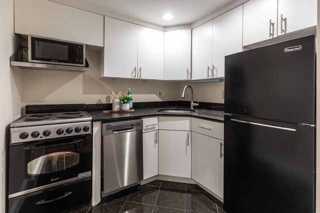 230 Commonwealth Ave, Boston, MA 02116