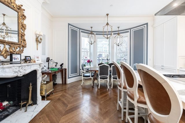 230 Commonwealth Ave, Boston, MA 02116