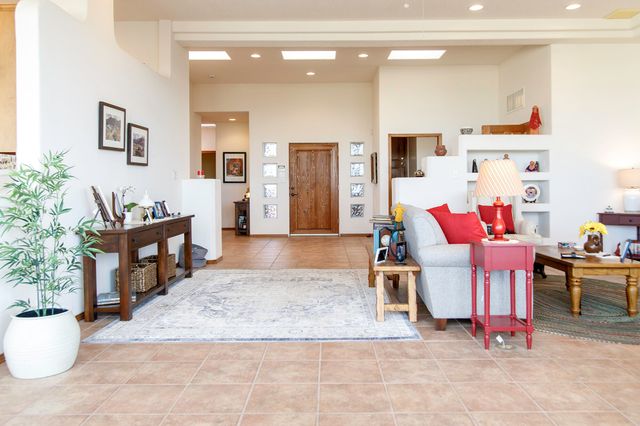 3816 OXBOW VILLAGE Lane NW, Albuquerque, NM 87120
