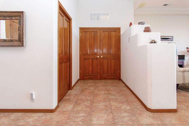 3816 OXBOW VILLAGE Lane NW, Albuquerque, NM 87120