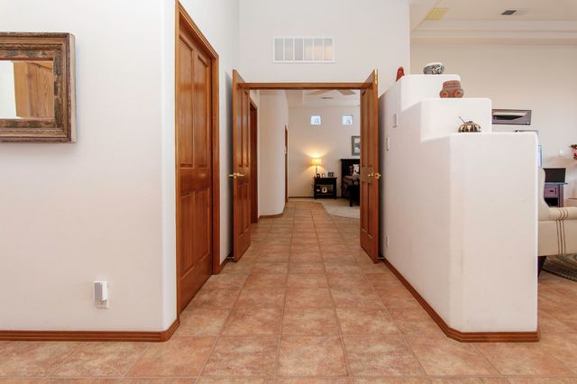 3816 OXBOW VILLAGE Lane NW, Albuquerque, NM 87120