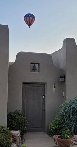 3816 OXBOW VILLAGE Lane NW, Albuquerque, NM 87120