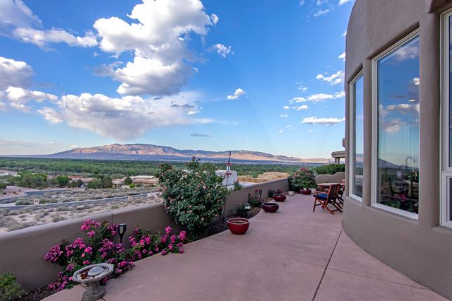 3816 OXBOW VILLAGE Lane NW, Albuquerque, NM 87120