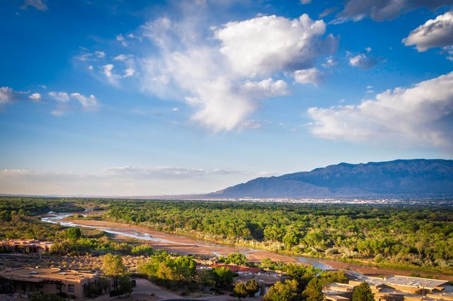 3816 OXBOW VILLAGE Lane NW, Albuquerque, NM 87120