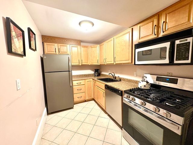 86 Commonwealth Avenue GF, Boston, MA 02116