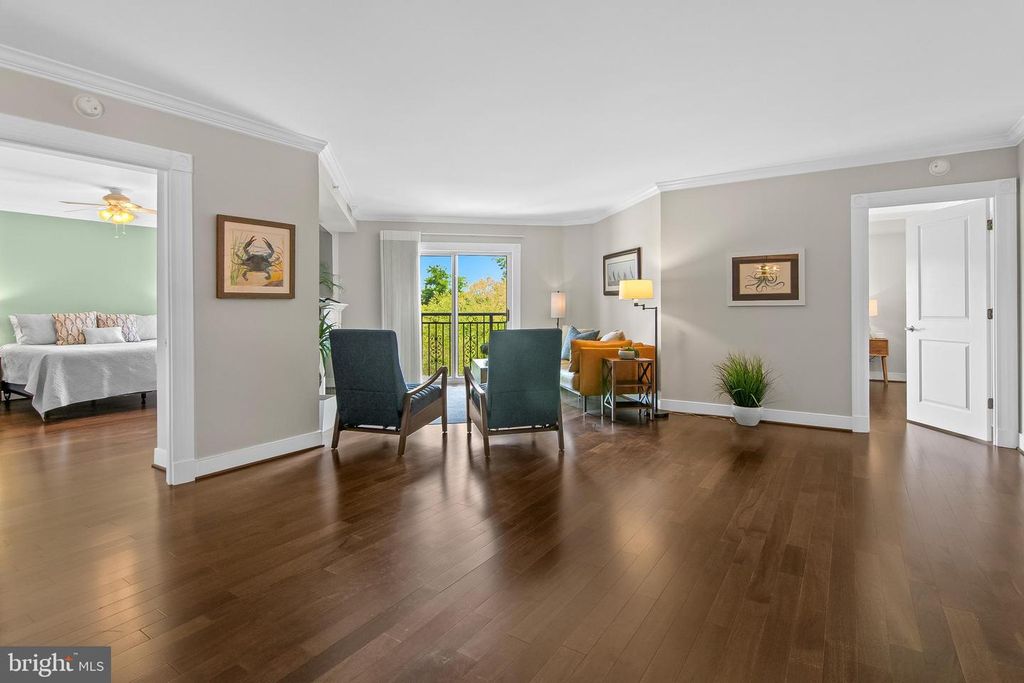 Image 14 of property listing at 5 PARK PL #311, Annapolis, MD 21401