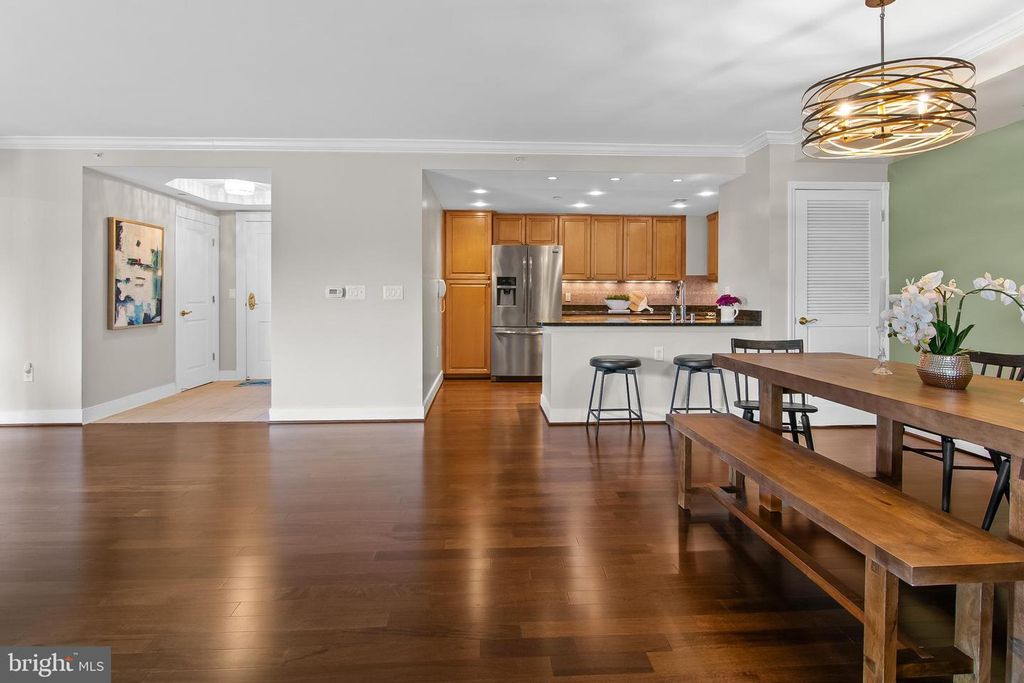 Image 25 of property listing at 5 PARK PL #311, Annapolis, MD 21401