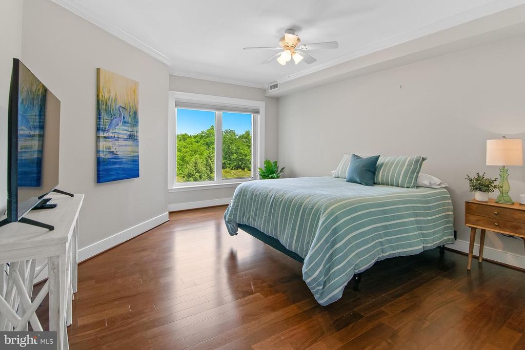Image 34 of property listing at 5 PARK PL #311, Annapolis, MD 21401