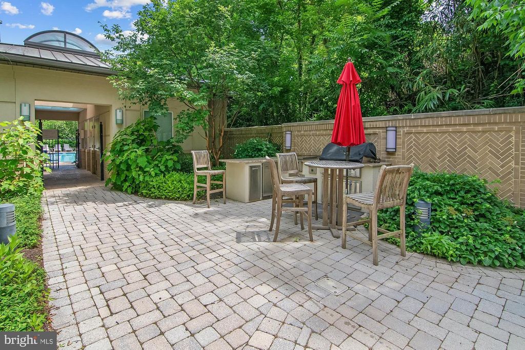 Image 44 of property listing at 5 PARK PL #311, Annapolis, MD 21401