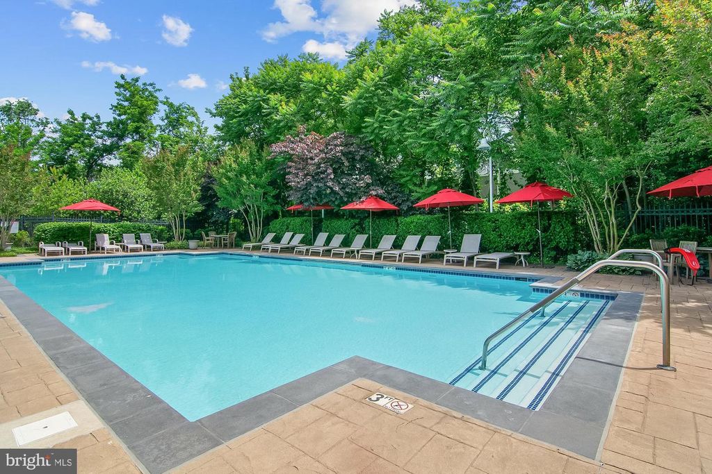 Image 45 of property listing at 5 PARK PL #311, Annapolis, MD 21401