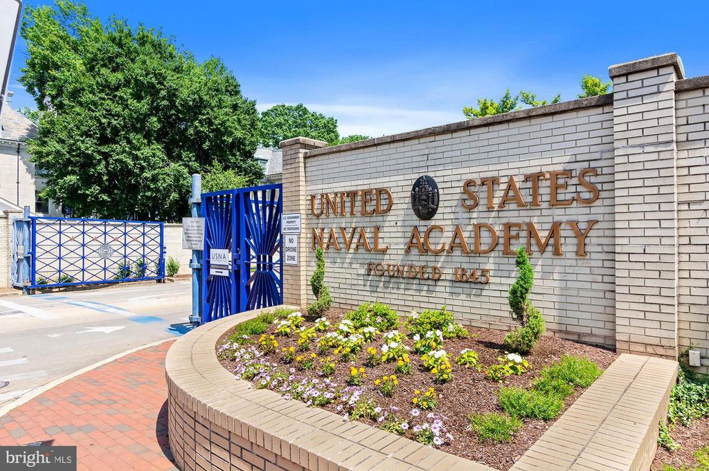 Image 57 of property listing at 5 PARK PL #311, Annapolis, MD 21401