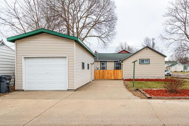 1406 6th STREET S, La Crosse, WI 54601