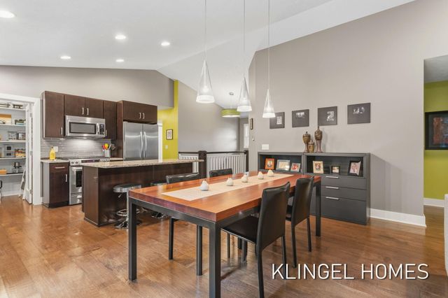 16815 Watersedge Drive, Grand Haven, MI 49417