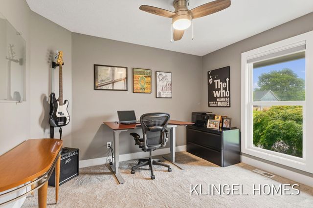 16815 Watersedge Drive, Grand Haven, MI 49417