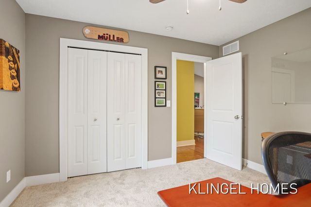 16815 Watersedge Drive, Grand Haven, MI 49417