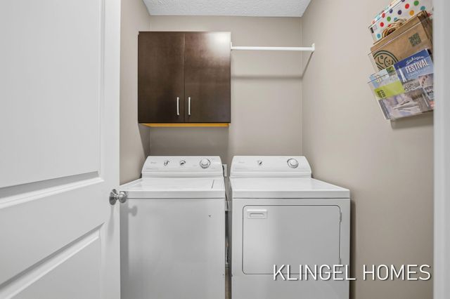 16815 Watersedge Drive, Grand Haven, MI 49417