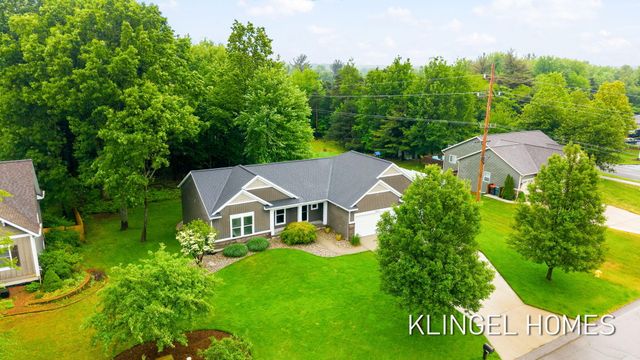 16815 Watersedge Drive, Grand Haven, MI 49417