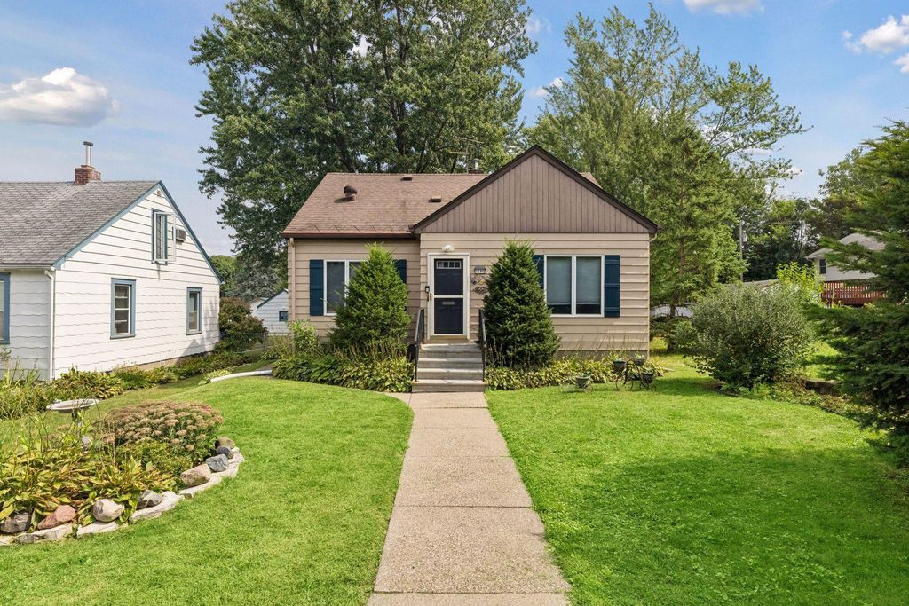 1190 Ottawa Avenue, West Saint Paul, MN 55118 — photo 2