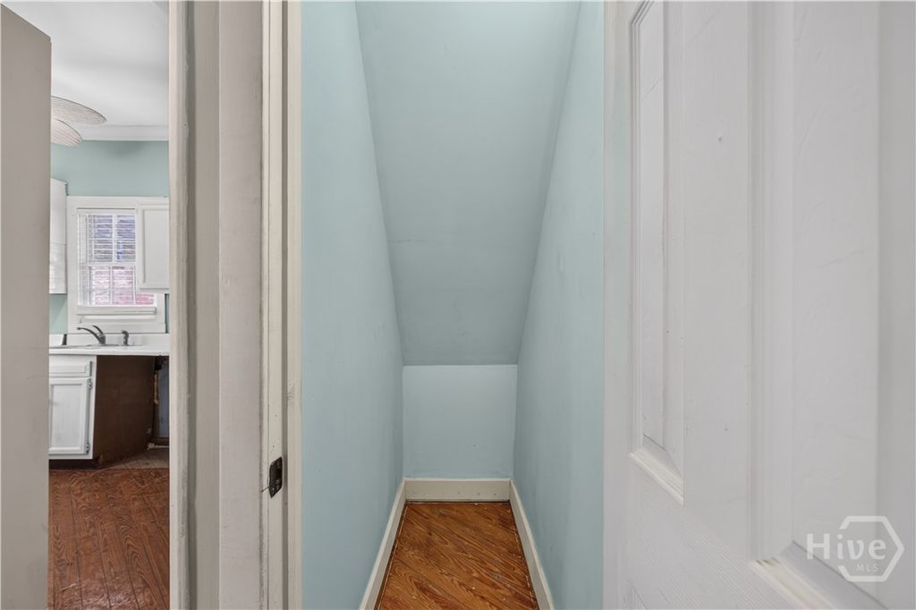 Image 12 of property listing at 501 E Charlton Street H, Savannah, GA 31401