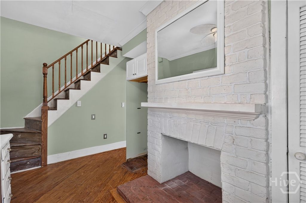 Image 6 of property listing at 501 E Charlton Street H, Savannah, GA 31401