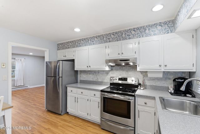 812A Dumbarton Drive, Lakewood, NJ 08701