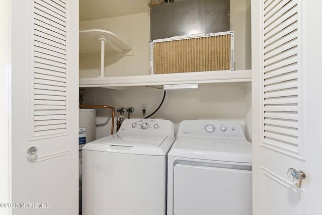 812A Dumbarton Drive, Lakewood, NJ 08701