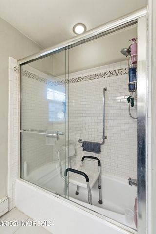 812A Dumbarton Drive, Lakewood, NJ 08701