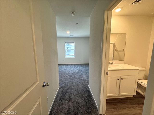 9932 Marigold Hills Street, Las Vegas, NV 89141