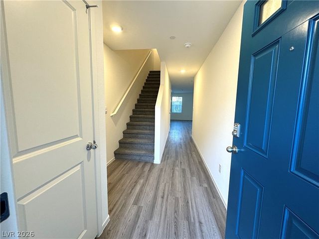 9932 Marigold Hills Street, Las Vegas, NV 89141