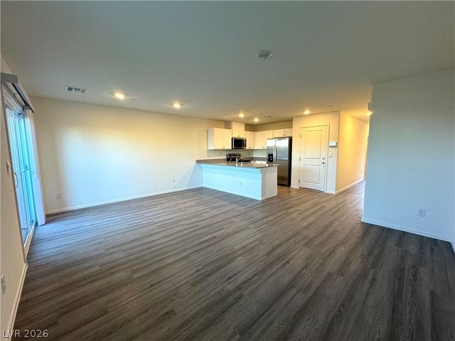 9932 Marigold Hills Street, Las Vegas, NV 89141