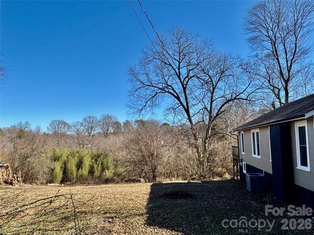 2733 Coldwater Street, Connelly Springs, NC 28612