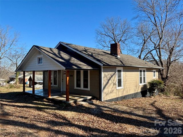 2733 Coldwater Street, Connelly Springs, NC 28612