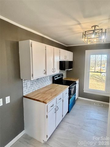 2733 Coldwater Street, Connelly Springs, NC 28612