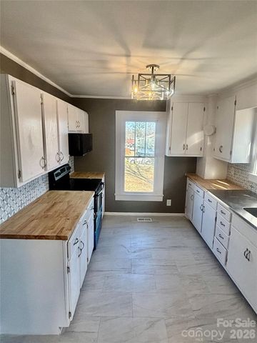 2733 Coldwater Street, Connelly Springs, NC 28612